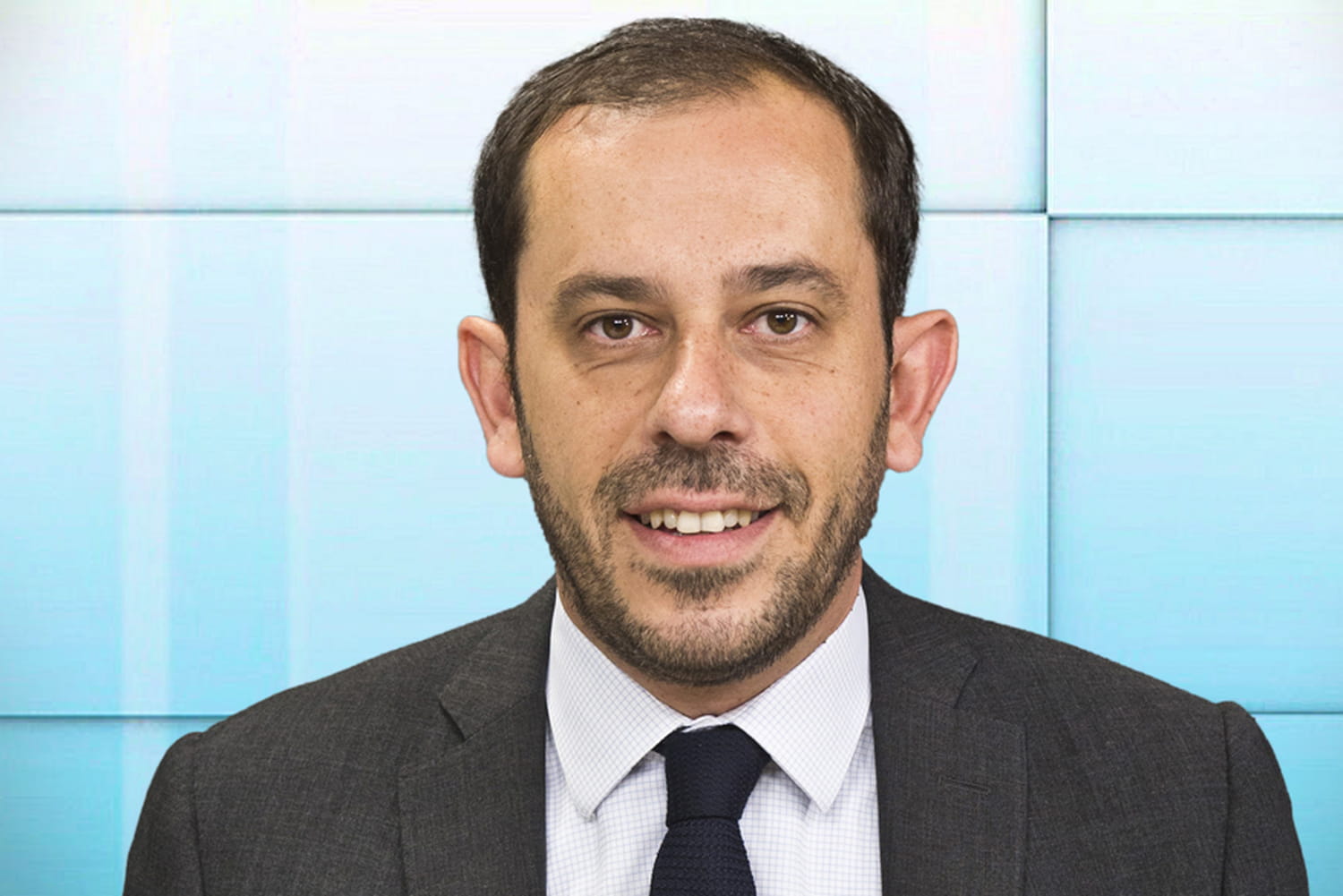 Carlos Da Silva (PS) : Juppé est triplement "irresponsable" sur la Grèce