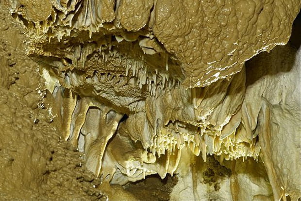 Dentelles de stalactites