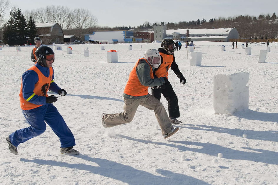 Le yukigassen, la bataille de boules de neige japonaise