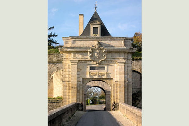 Une enceinte recomposée