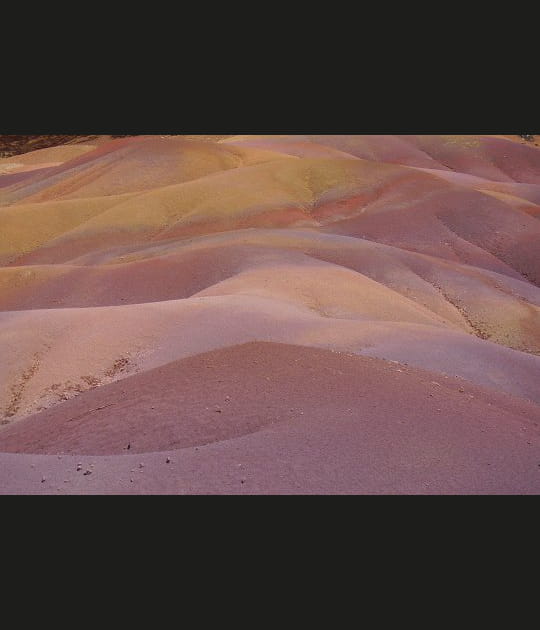 Immense terre des sept couleurs