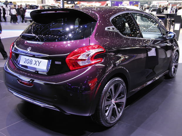 Peugeot 208 XY Arrière