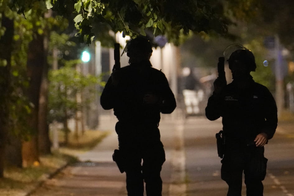 Les images des violences et d&eacute;bordements apr&egrave;s la mort de Nahel