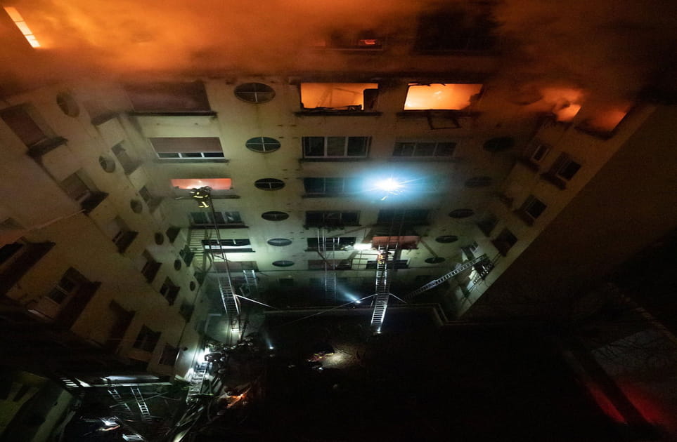 Les images de l'incendie mortel &agrave; Paris
