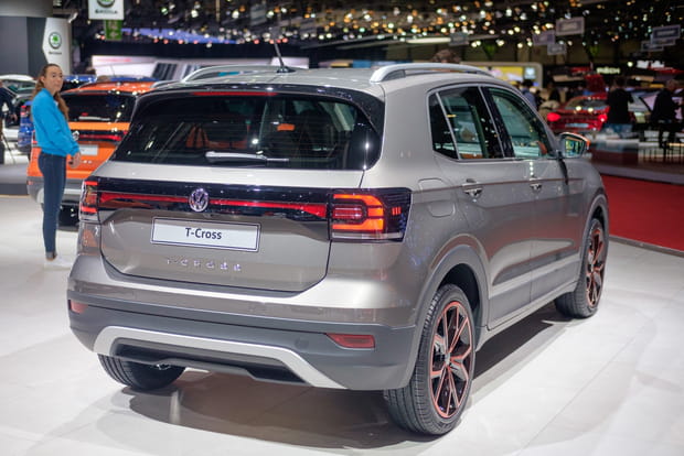 Un design tout en LED à l'arrière du T-Cross