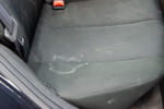 Quelques cuillères de cette poudre suffisent, toutes les taches des sièges de voiture disparaissent sans frotter