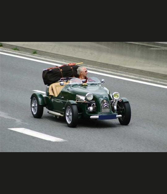 Une 2&nbsp;CV qui cache bien son jeu