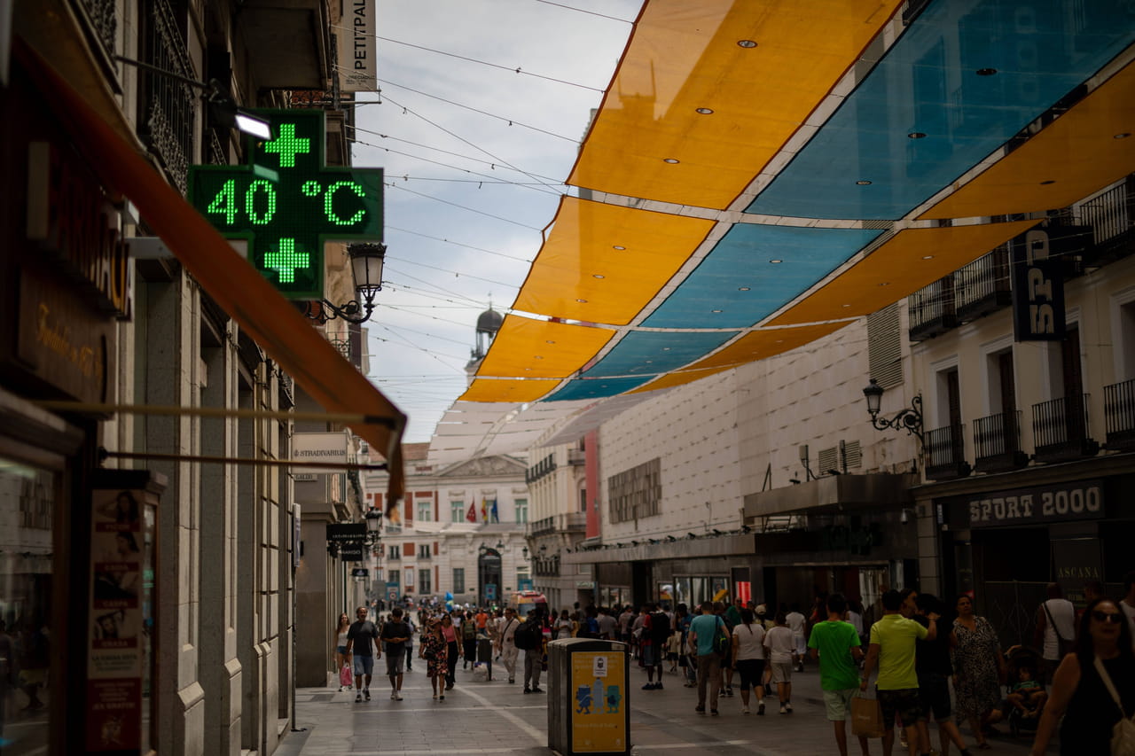 Canicule en France : jusqu'à 40 degrés attendus, plusieurs départements en alerte