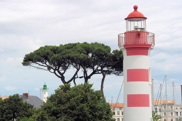 Les phares du Vieux-Port