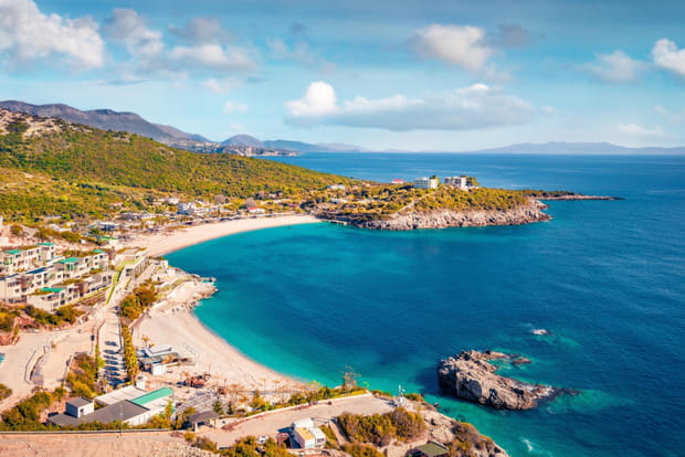 Plage de Jalë en Albanie