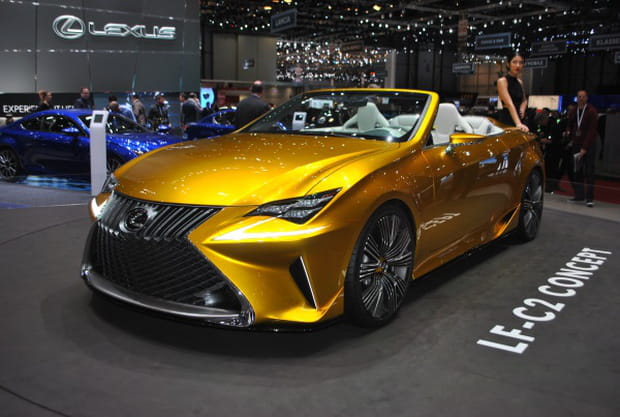 Lexus LF-C2 Concept : essai stylistique avec un long cabriolet