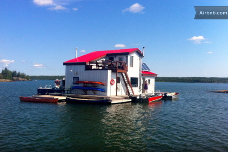 Une maison flottante au Canada, 102&nbsp;euros