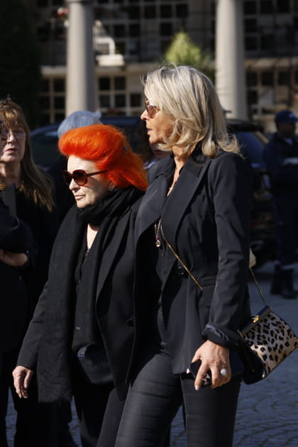 PHOTOS. Les personnalit&eacute;s pr&eacute;sentes aux obs&egrave;ques de R&eacute;gine