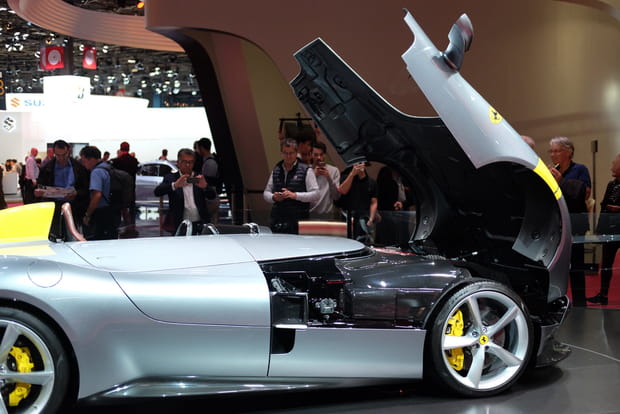 Une voiture longue de 4,66 mètres