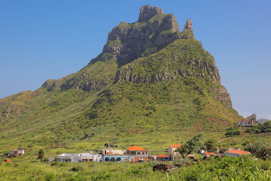 Monte Gordo, embl&egrave;me de S&atilde;o Nicolau