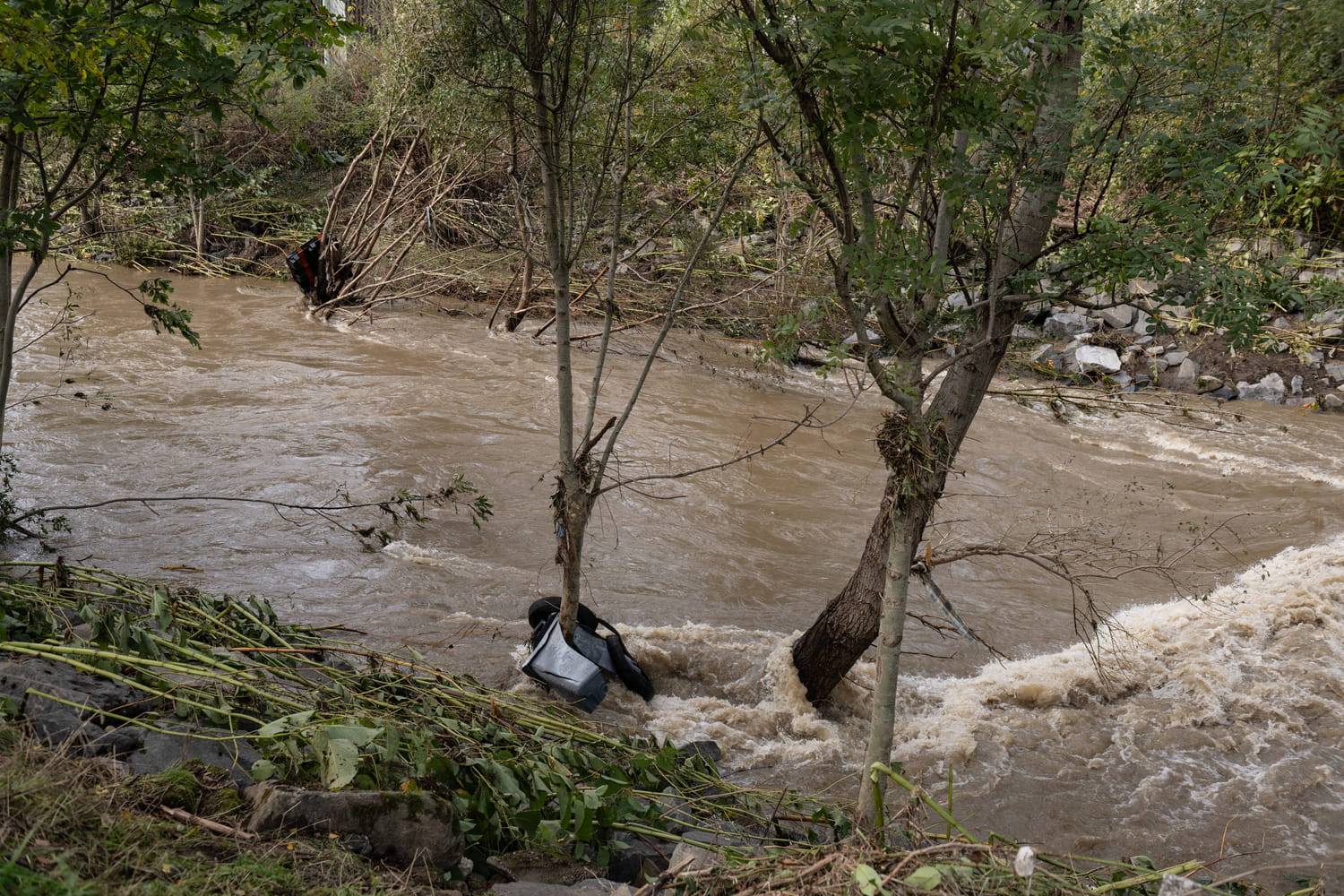 Alerte crues : plusieurs départements en vigilance orange, des personnes portées disparues