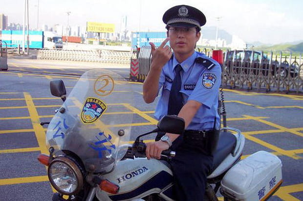 Direction... Hong Kong !