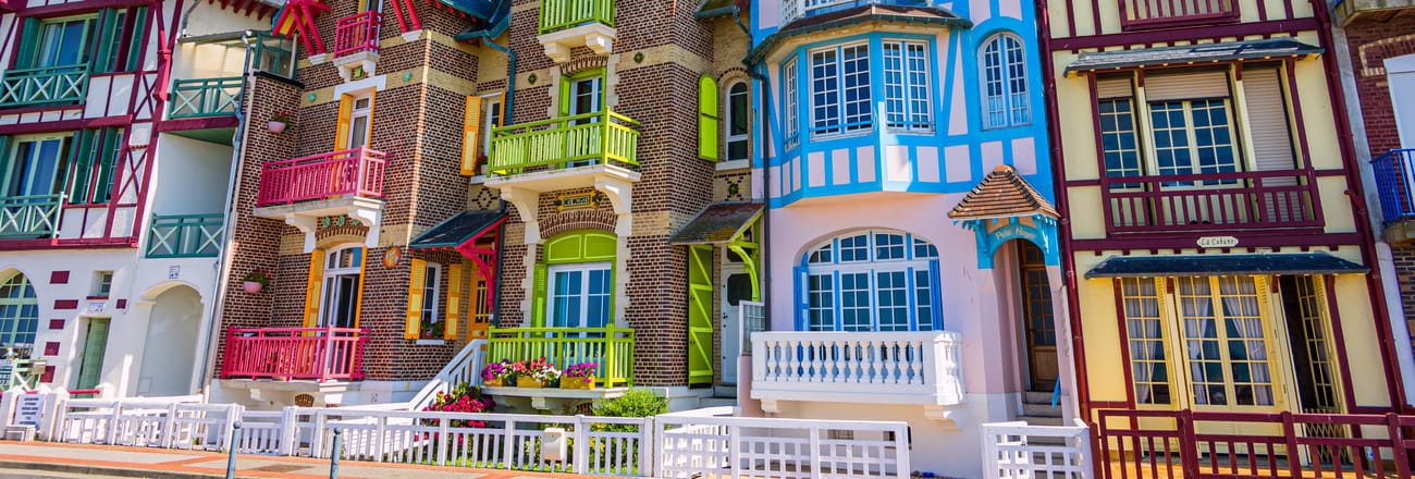 Les plus beaux villages de France à portée de train