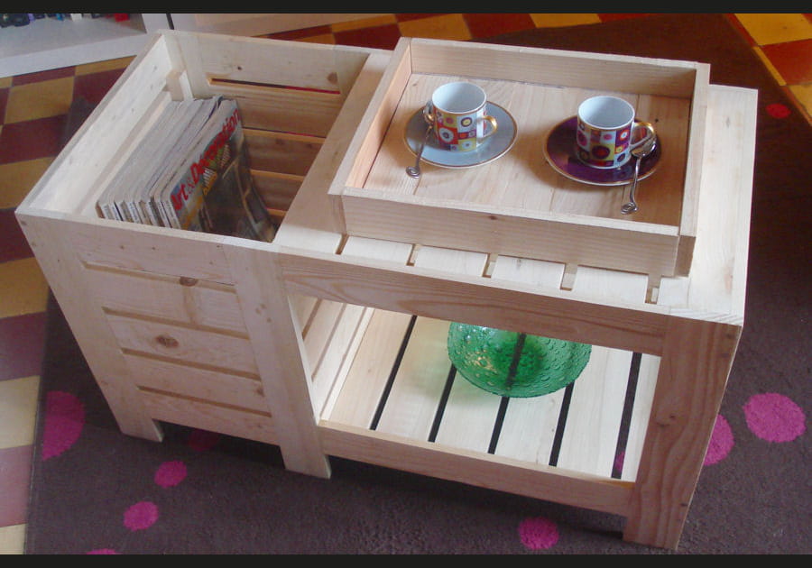 Une table basse en planches recycl&eacute;es