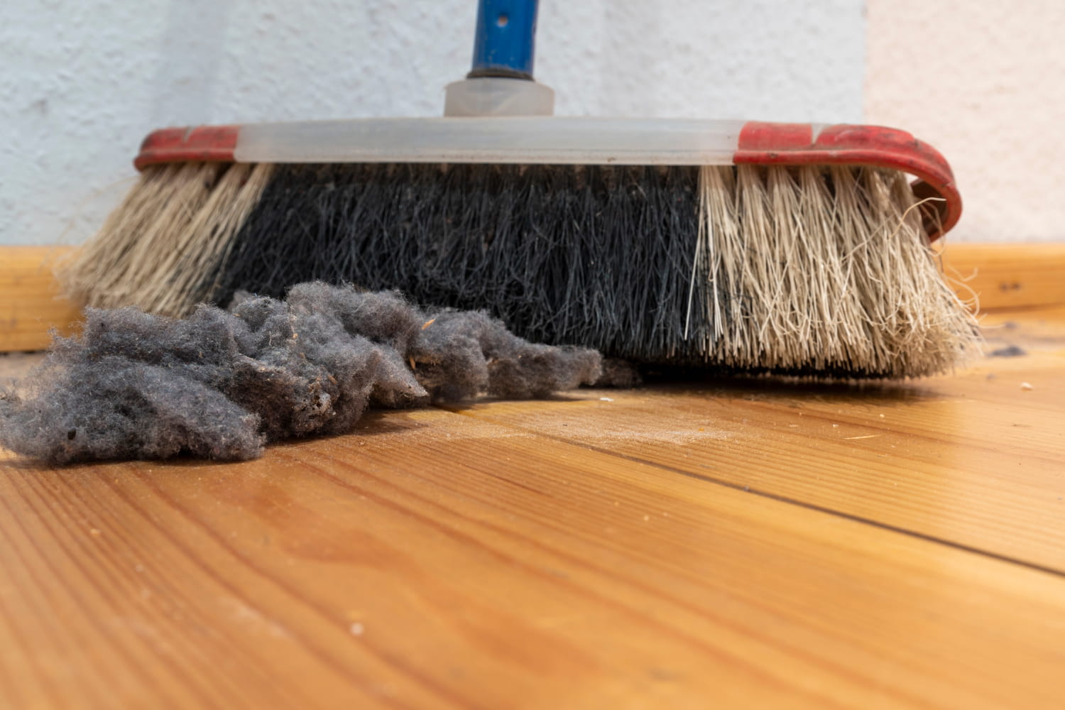 Voici les 5 raisons pour lesquelles votre maison est un nid à poussière