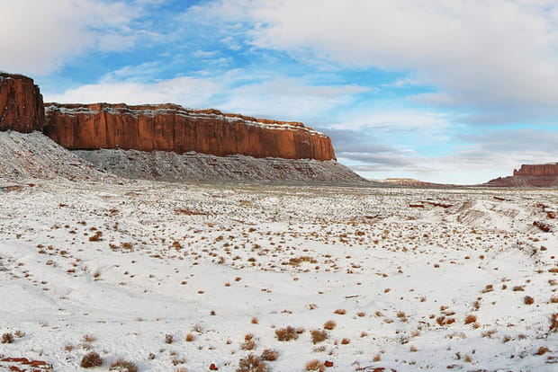 Monument Valley, grande plaine enneigée