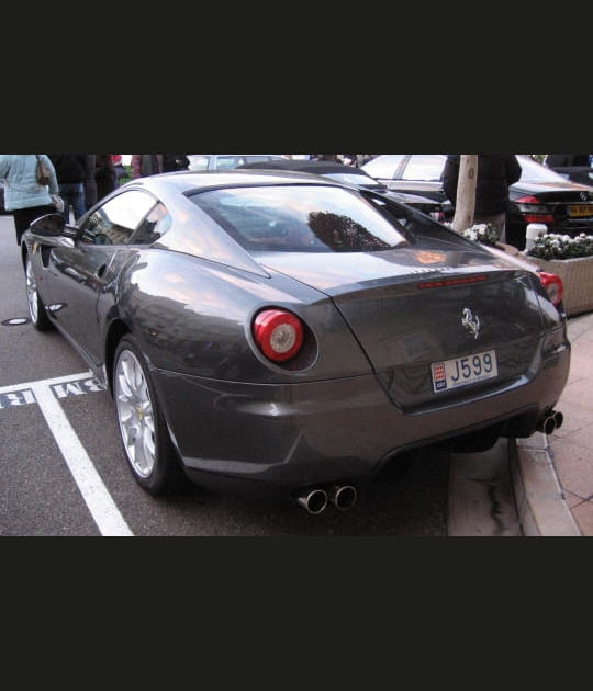 La 599&nbsp;Fiorano se d&eacute;voile
