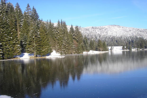 Le lac de la Tenine