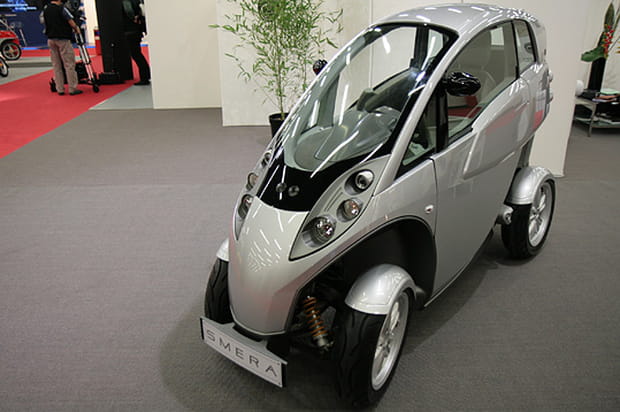 Voiture la plus étroite du monde