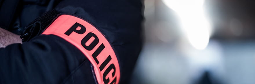 Un policier de Tourcoing tabass&eacute;, les images vid&eacute;o diffus&eacute;es&nbsp;: des policiers d&eacute;noncent des &quot;spectateurs complices&quot;
