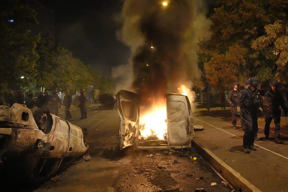 Les images des violences et d&eacute;bordements apr&egrave;s la mort de Nahel