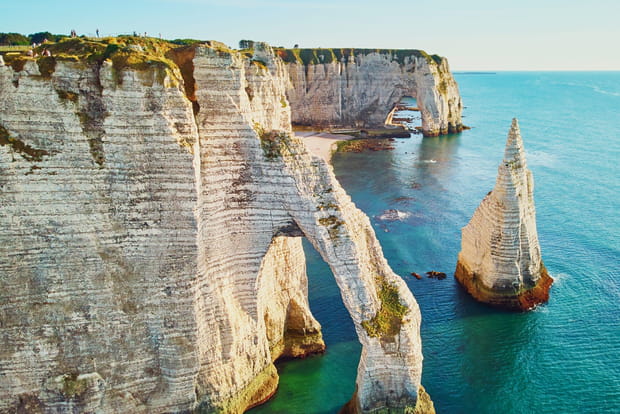Les falaises d'Etretat, l'endroit parfait pour un séjour romantique