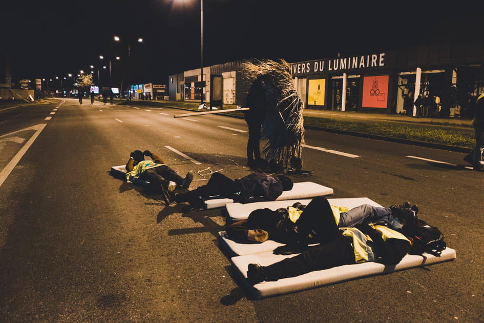 Blocages, col&egrave;re et incidents&nbsp;: en immersion aupr&egrave;s des gr&eacute;vistes