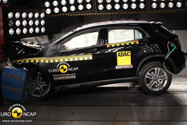Mercedes GLA (2014)