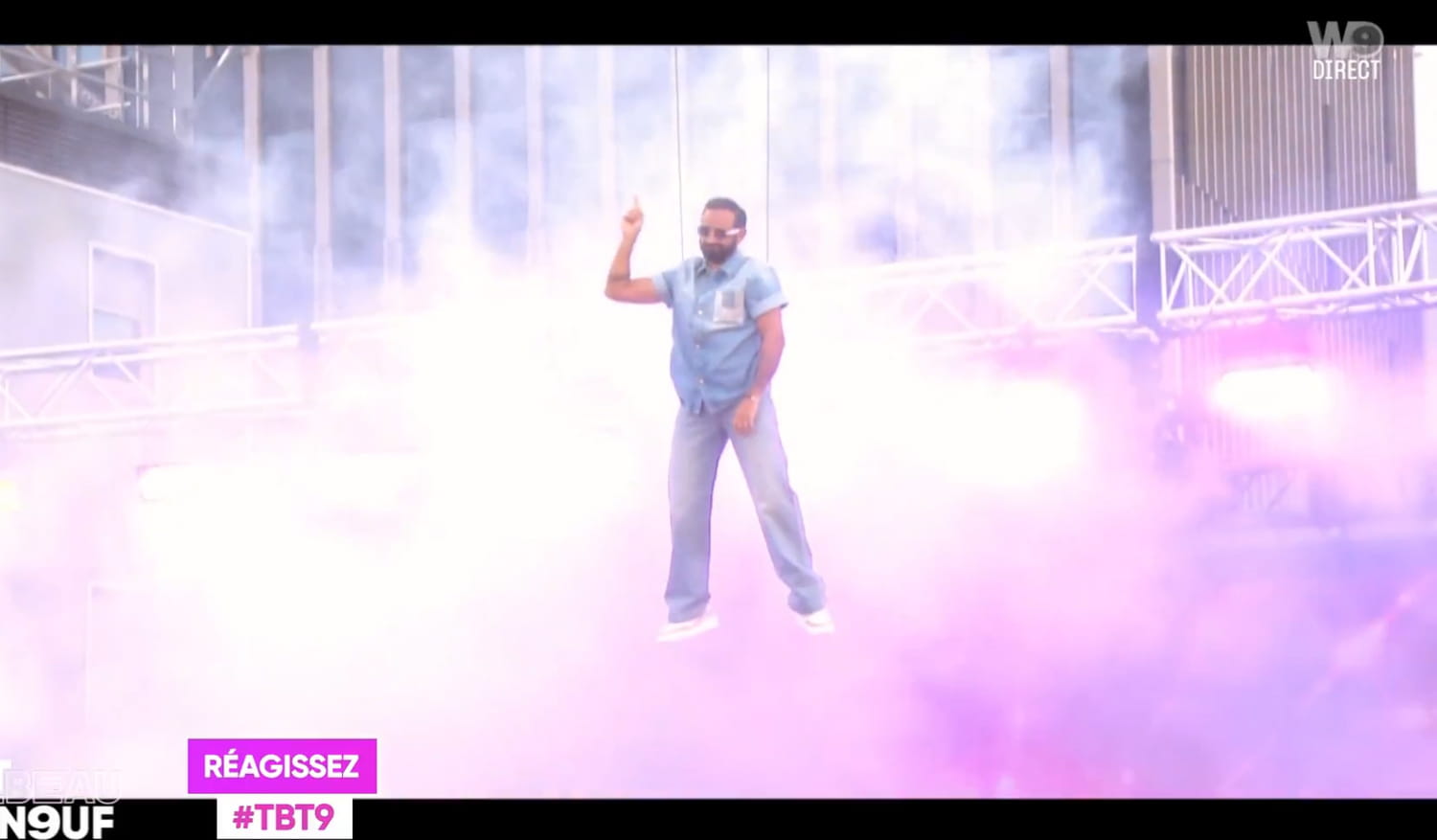 Cyril Hanouna tombé du ciel, couac à l'atterrissage, chroniqueurs éclatés : un premier direct de TBT9 tout en démesure