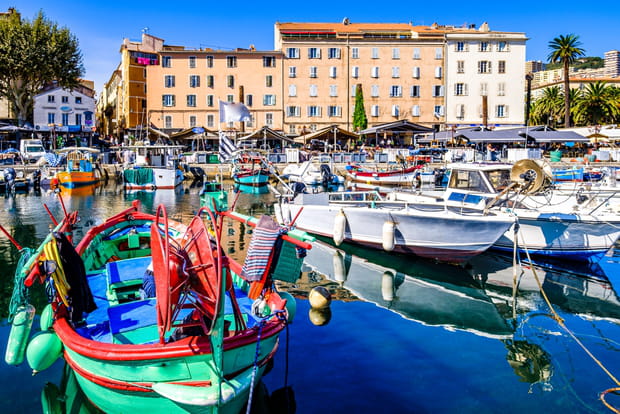 1er : Ajaccio, la ville la plus ensoleillée de France