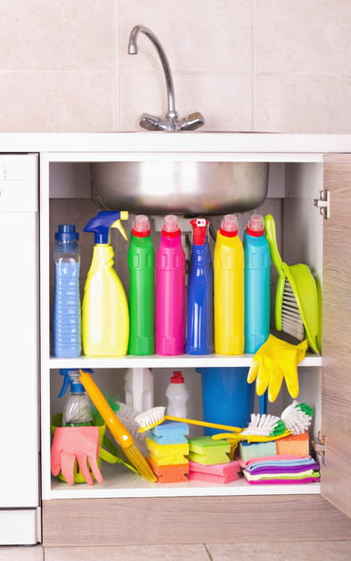 Organiser ses produits m&eacute;nagers et les rendre accessibles