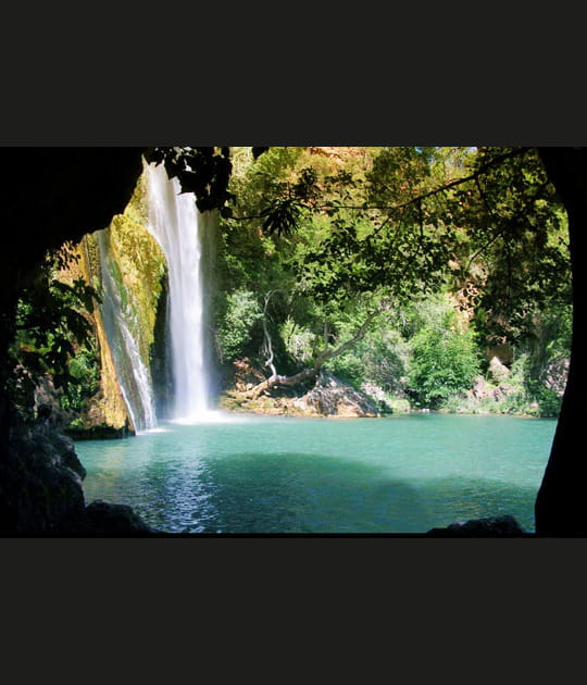 Sillans la cascade