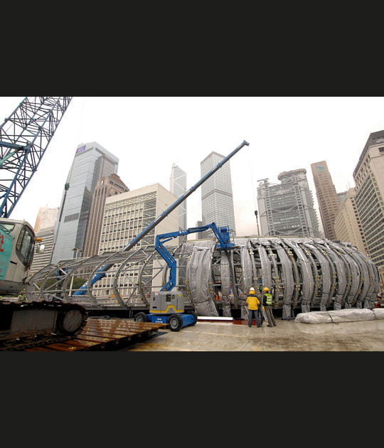 Par avions et par bateaux