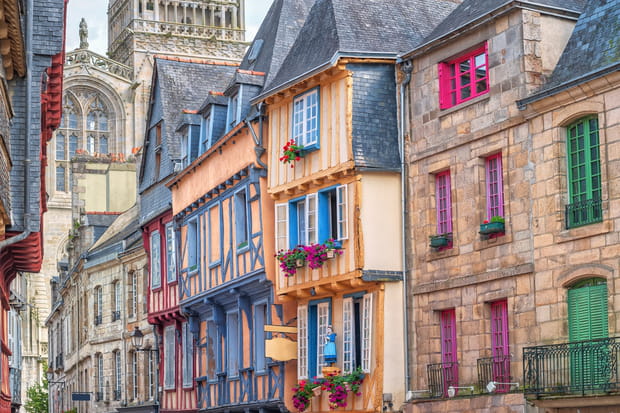Quimper et ses 70 maisons aux couleurs chatoyantes