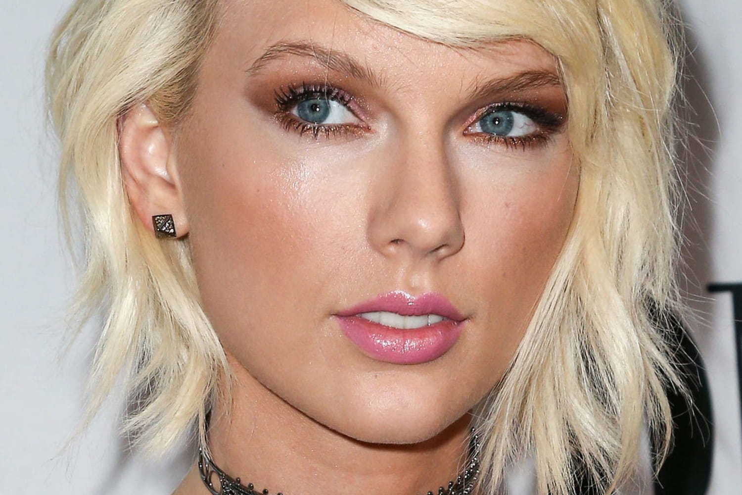 Taylor Swift se console dans les bras du futur James Bond : Calvin Harris se sent "trahi"