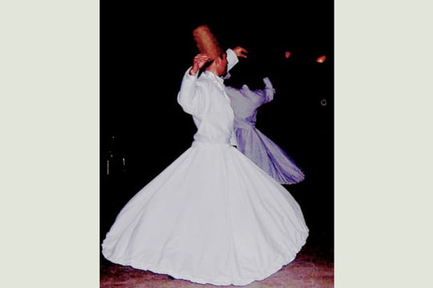 Les derviches tourneurs