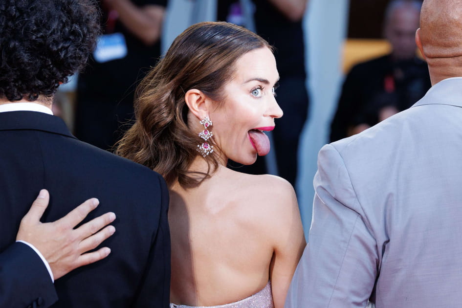 Emily Blunt taquine &agrave; Venise
