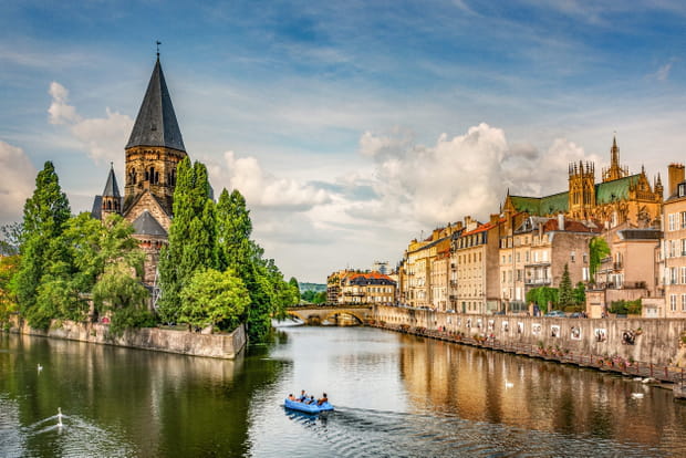 Metz, entre la Moselle et la Seille