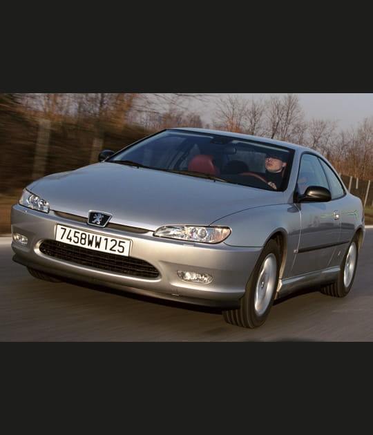 Peugeot 406&nbsp;coup&eacute;