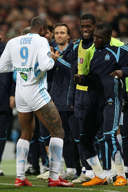 Djibril Ciss&eacute; joue au chifoumi
