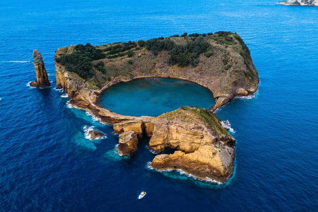 L'îlot de Vila Franca do Campo au Portugal
