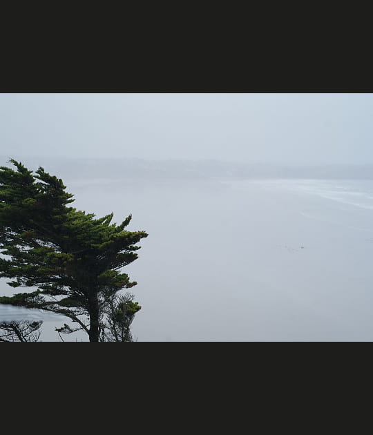 Un voile gris tombe sur la Bretagne