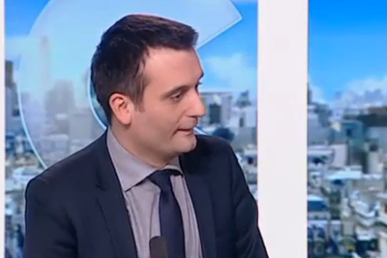 Florian Philippot : a-t-il menacé de démissionner du FN ?