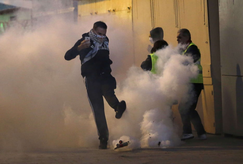 Gilets jaunes&nbsp;: les images choc &agrave; Paris