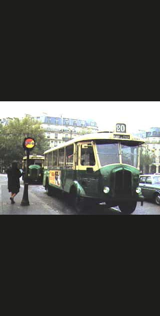 Louer un vieux bus parisien